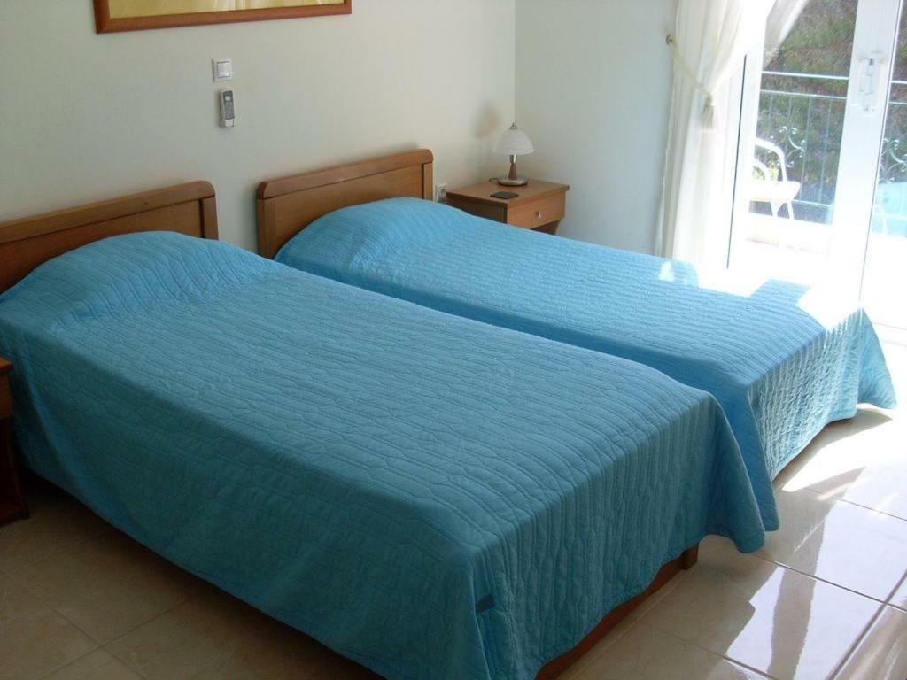 Villa Amelia Metaxata Bagian luar foto